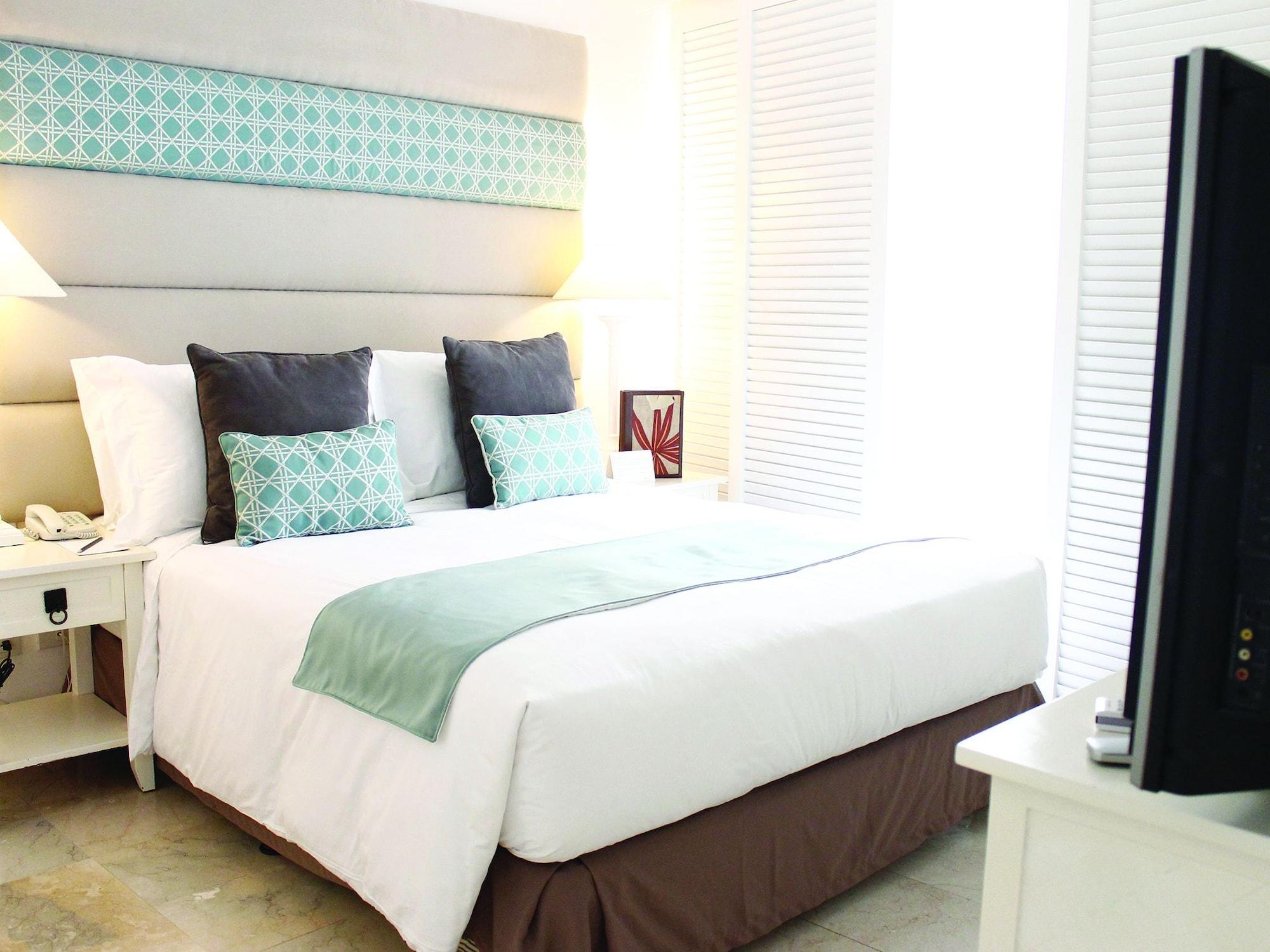 Vivere Hotel&Resorts Muntinlupa City Esterno foto