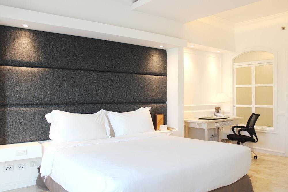 Vivere Hotel&Resorts Muntinlupa City Esterno foto