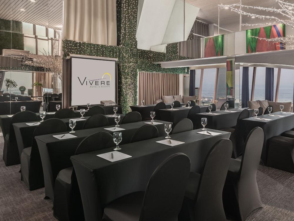 Vivere Hotel&Resorts Muntinlupa City Esterno foto