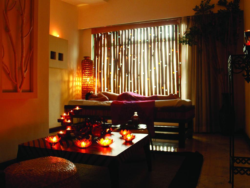 Vivere Hotel&Resorts Muntinlupa City Esterno foto