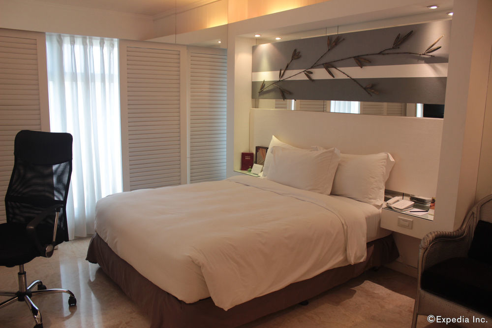 Vivere Hotel&Resorts Muntinlupa City Esterno foto